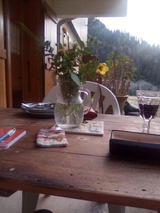 L'Appartement Les Bossons En Lisiere De Foret Dans Le Chalet Genepi Arêches Exterior foto
